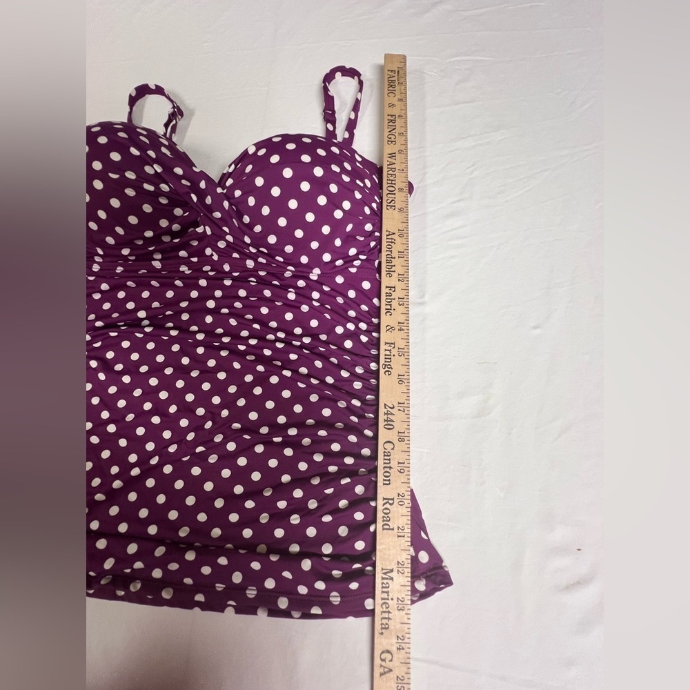 APT 9 TANKINI PURPLE/WHITE POLKA SIZE 1X
PADDED. NO UNDERWIRE RUCHED SIDES - Picture 2 of 9